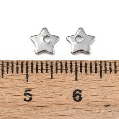 変色しにくい304ステンレススチールの五芒星チャームペンダント  ステンレス鋼色  5.5x5.5x1mm  穴：1mm&nbsp;STAS-Q171-03
