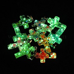 光る樹脂スパンコールペンダント  ステンレススチール製のベールスナップ付き  クロス  27.5x17x4.5mm  穴：7.5mm&nbsp;RESI-V006-01B-P