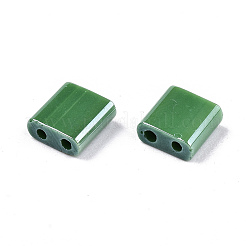 Fgb2穴ガラスシードビーズ  不透明な色は光沢の  正方形  グリーン  5x4.5~5.5x2~2.5mm  穴：0.5~0.8mm  約1180個/袋&nbsp;SEED-S031-L-ST127