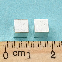 201ステンレススチールビーズ  キューブ  銀  6x6x6mm  穴：2.5mm&nbsp;STAS-H180-07S