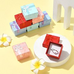 8個 4色 バレンタインデープレゼントパッケージ 厚紙リングボックス  サテンリボンは、外部ちょう結びに  正方形  ミックスカラー  4.1x4.1x2.6cm  2個/カラー&nbsp;CBOX-FS0001-07