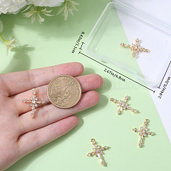 真鍮パヴェキュービックジルコニアペンダント5個  クロス  18KGP本金メッキ  23.5x17.5x4mm  穴：1mm&nbsp;KK-BBC0010-16G