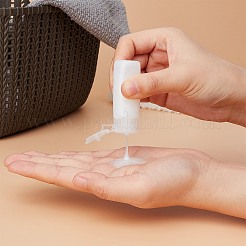 12ml peプラスチック製の空の詰め替え可能なフリップキャップボトル  PPプラスチック蓋付き  旅行液体化粧品保管用ボトルを絞る  透明  6.2cm  容量：12ml（0.4液量オンス）&nbsp;LS-MRMJ-WH0037-13A