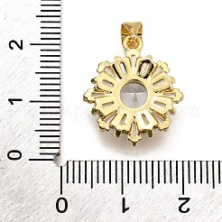 真鍮製マイクロパヴェキュービックジルコニアペンダント  花  ラックめっき  長持ちメッキ  鉛フリー＆カドミウムフリー  18KGP本金メッキ  透明  19x16.5x5mm  穴：5x3mm&nbsp;KK-K401-34G-01