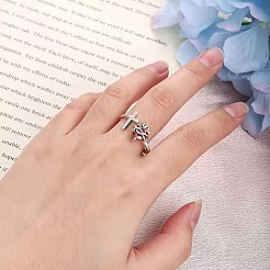 調節可能な亜鉛合金とラインストーンのカフオープンリング  十字架と聖心  プラチナ  シャム  内径：15~20mm&nbsp;FS-WG77EFF-01
