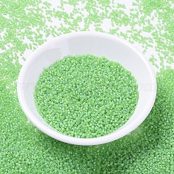 MIYUKIデリカビーズ  シリンダー  日本製シードビーズ  11/0  （db1281)マット透明ライムab  1.3x1.6mm  穴：0.8mm  約10000個/袋  50 G /袋&nbsp;SEED-X0054-DB1281