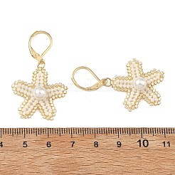 真鍮製シードガラスビーズのフレンチフックピアス  花  丸い貝パールビーズのダングルイヤリング  ライトゴールド  ホワイト  40x23mm&nbsp;EJEW-MZ00759-01