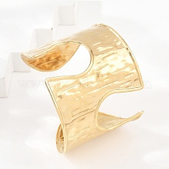 Hammered 304 Stainless Steel Cuff Bangles&nbsp;BJEW-Z164-01G