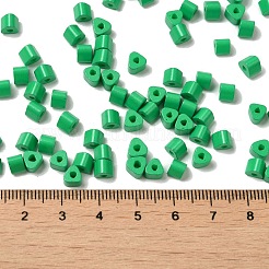ベーキングペイント ガラスビーズ  セイロン  三角穴  trangle  ミディアムシーグリーン  5x5x4mm  穴：1.3mm  3150個/ポンド&nbsp;SEED-H002-K-D305