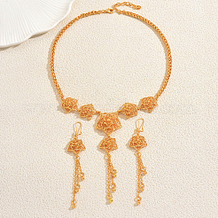 女性用合金中空花タッセルイヤリング＆ネックレスセット  ゴールドカラー  ネックレス：17.32インチ（44cm）&nbsp;EU9559