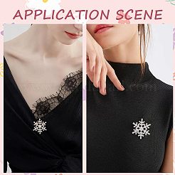 10個 2色クリスタルラインストーンクリスマススノーフレークブローチピン  女性用合金ラペルピン  プラチナ·ゴールデン  37x33x3mm  5個/カラー&nbsp;JEWB-GF0001-29