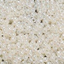 トーホー 6/0ラウンドビーズ  日本製シードビーズ  （クリームオパール光沢663)個  4mm  穴：1.5mm  約7570個/ポンド&nbsp;SEED-TR06-0663