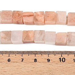 天然石ピンクアベンチュリンビーズ連売り  キューブ  8~10x8~10x8~9mm  穴：1.2mm  約47~49個/連  15.35~15.79''（39~40.1センチメートル）&nbsp;G-T139-8x8-36B