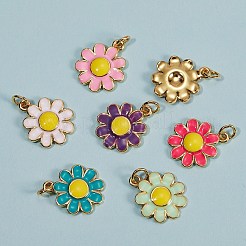 12本6色真鍮エナメルチャーム  18KGP本金メッキ  長持ちメッキ  花  ミックスカラー  15x13x2mm  穴：3.4mm  2個/カラー&nbsp;KK-SZ0004-09