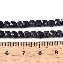 天然サファイアビーズ連売り  多面カット  キューブ  4~5x4~5x4~5mm  穴：0.8mm  約92~105個/連  14.96~15.35インチ（38~39cm）&nbsp;G-N342-111