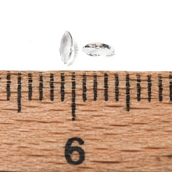 ファセットカットの天然アクアマリンカボション  後ろ向き  馬の目  3x1.5x1mm&nbsp;G-I295-05C-21C