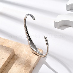 女性用304ステンレススチールカフバングル  ステンレス鋼色  内径：2-3/8x1-7/8インチ（6.05x4.8cm）&nbsp;BJEW-B108-06P