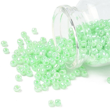 ガラスシードビーズ セイロン ラウンド 淡緑色 6/0 4mm 穴:1.5mm 約4500個/ポンド SEED-A011-4mm-144-1