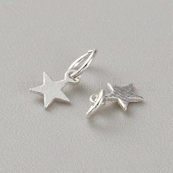 スターリングシルバーのスターチャーム925個  丸カン付き  銀  5x4x0.5mm  穴：2.5mm&nbsp;FIND-WH0433-35S-01