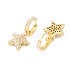 本物の18Kゴールドメッキのバロック真鍮フープピアス（女性用）  プラスチックパール付き  スター  35x18mm&nbsp;EJEW-S232-02G-03
