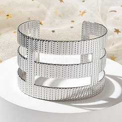 女性用304ステンレススチールカフバングル  ステンレス鋼色  1-3/4インチ（4.5cm）  内径：2-1/2インチ（6.2cm）&nbsp;BJEW-M045-01P