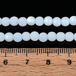 つや消し模造ヒスイガラスビーズ連売り  ラウンド  半分メッキ  ABカラー  ホワイト  4~4.5mm  穴：0.6mm  約97~100個/連  14.76~15.16''（37.5~38.5センチメートル）&nbsp;GLAA-T032-J4mm-MBB02