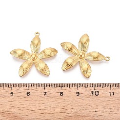 304ステンレスペンダント  花のチャーム  イオンプレーティング（ip）  18KGP本金メッキ  30x29.5x4mm  穴：1.4mm&nbsp;STAS-N111-22G