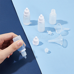 プラスチックスポイトボトル100個  10個の2mlドッパーと10個のホッパー付き  点耳薬用  エッセンシャルオイルとさまざまな液体  透明  ボトル：6.1センチメートル  容量：10ml（0.34液量オンス）&nbsp;MRMJ-NB0001-25