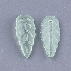 透明スプレー塗装ガラスペンダント  葉  薄緑  23x10x4~4.5mm  穴：1.2mm&nbsp;X-GLAA-S183-19D