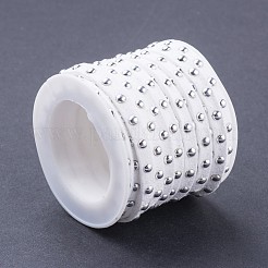 スエード調コード  シルバートーン合金リベット  パンクロックジュエリーには  ホワイト  5x2.5mm  約5.46ヤード（5m）/ロール&nbsp;LW-Q016-5mm-S1125