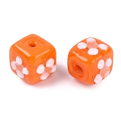 手作りのでこぼこランプワークビーズ  キューブと花  オレンジ  10.5~12x10.5~12x9.5~10.5mm  穴：1.4~1.6mm&nbsp;LAMP-N042-22A-03