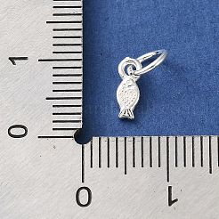 丸カン付きスターリングシルバーの魚チャーム925個  銀  8x3x1.3mm  穴：3.8mm&nbsp;STER-H118-09S