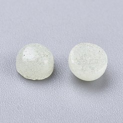 合成蓄光石キャビオン  半円  4x2~2.5mm&nbsp;X-G-P393-R63-4MM