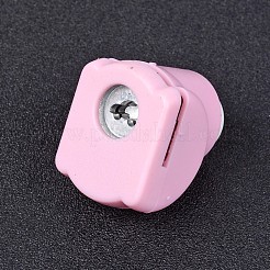 スクラップブッキングとペーパークラフト用のランダムな単色またはランダムな混合色のミニプラスチッククラフトペーパーパンチセット  ペーパーシェイパー  車  33x26x32mm&nbsp;LS-AJEW-L051-02
