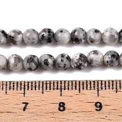 染め加工天然石ホワイトジェイドビーズ連売り  ラウンド  グレー  4.5x4~4.5mm  穴：0.7mm  約82~89個/連  14.69~15.04''（37.3~38.2センチメートル）&nbsp;G-T140-4mm-B02