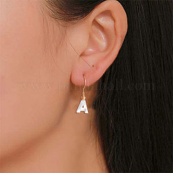 天然淡水シェルビーズ  トップドリルビーズ  アルファベット  a～zの文字  乳白色  10x2.5~11.5x3mm  穴：0.8mm  1個/文字  26個/セット&nbsp;SHEL-CJ0001-02