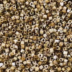 スプレー塗装されたピカソの円筒ガラスシードビーズ  ダークカーキ  1x1.7mm  穴：0.9~1mm&nbsp;GLAA-T028-12A-11