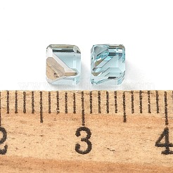 K9ガラス模造オーストリアクリスタルビーズ  穴がない  正方形  淡いターコイズ  4x4x4mm&nbsp;GLAA-P069-01A-263