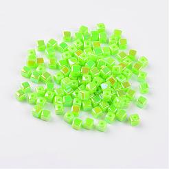 環境に優しいポリスチレンアクリルビーズ  ABカラー  キューブ  黄緑  4x4mm  穴：1mm  約8000個/500g&nbsp;PL337AB-6