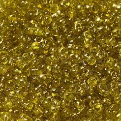 塗装ガラスシードビーズスプレー  ピーナッツ  きいろ  4~5x2~2.5x2~2.5mm  穴：0.8~0.9mm  約8500個/ポンド&nbsp;SEED-F005-04A-03