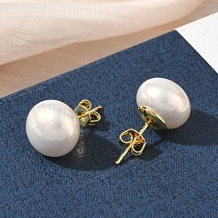 真鍮とABS樹脂製のイミテーションパールスタッドピアス（女性用）  ラウンド  長持ちメッキ  ラックめっき  鉛フリー＆カドミウムフリー  ゴールドカラー  リネン  11.5mm&nbsp;PL-CBA760A-14A-G02