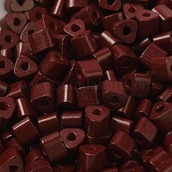 ベーキングペイント ガラスビーズ  セイロン  三角穴  trangle  ココナッツブラウン  5x5x4mm  穴：1.3mm  3150個/ポンド&nbsp;SEED-H002-K-D330