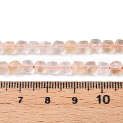 加熱された天然シトリンビーズ連売り  多面カット  キューブ  4~5x4~5x4~5mm  穴：0.8mm  約92~105個/連  14.96~15.35インチ（38~39cm）&nbsp;G-N342-135