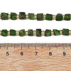 天然グリーンディオプサイドビーズ連売り  キューブ  シードビーズで  4~5x4~5x3.5~5mm  穴：0.8mm  約61~62個/連  15.43''（39.2センチメートル）&nbsp;G-P617-A01-01