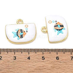 プリントブラスペンダント  魚のチャームが付いたアーチ  ラックめっき  長持ちメッキ  鉛フリー＆カドミウムフリー  ゴールドカラー  ライトサーモン  19.5x22.5x4mm  穴：2.5mm&nbsp;KK-CBAF9BC-06G-01