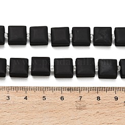 天然の曇り加工を施した黒曜石ビーズの連  正方形  シードビーズで  10.5x10.5x5.5mm  穴：0.8mm  約32~33個/連  15.35~15.75''（39~40センチメートル）&nbsp;GG-F802-B15-01