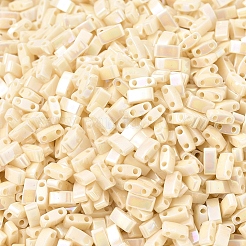 MIYUKIハーフティラビーズ  日本製シードビーズ  2の穴  （htl486)アイボリーパールセイロンab  5x2.3x1.9mm  穴：0.8mm  約12500個/500g&nbsp;SEED-MY05-HTL486