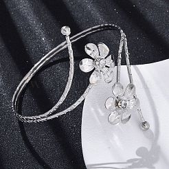 女性用フラワー合金アームカフバングル  ラインストーン付き  プラチナ  内径：3-1/4インチ（8.2cm）&nbsp;AJEW-A063-01E-P