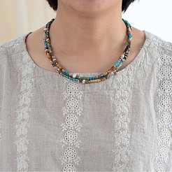 ボヘミアン風天然石とガラスシードビーズのダブルレイヤービーズフレンチネックレス（女性用）  ゴールドカラー  カラフル  18.50インチ（47cm）&nbsp;FS-WGCD50A-01