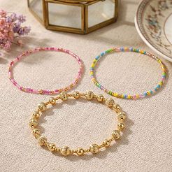 ボヘミアン風の真鍮とガラスビーズのストレッチブレスレットセット  3連で調節可能な重ね付けブレスレット  ミックスカラー  6.89インチ（17.5cm）  3個/セット&nbsp;ZV9716-1